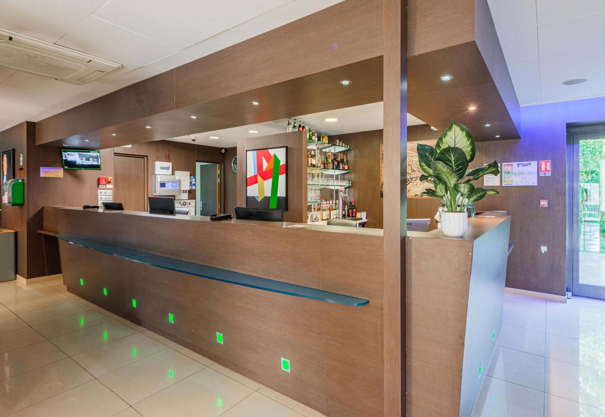 B&B Hotel Colmar Liberte 4 Etoiles エクステリア 写真
